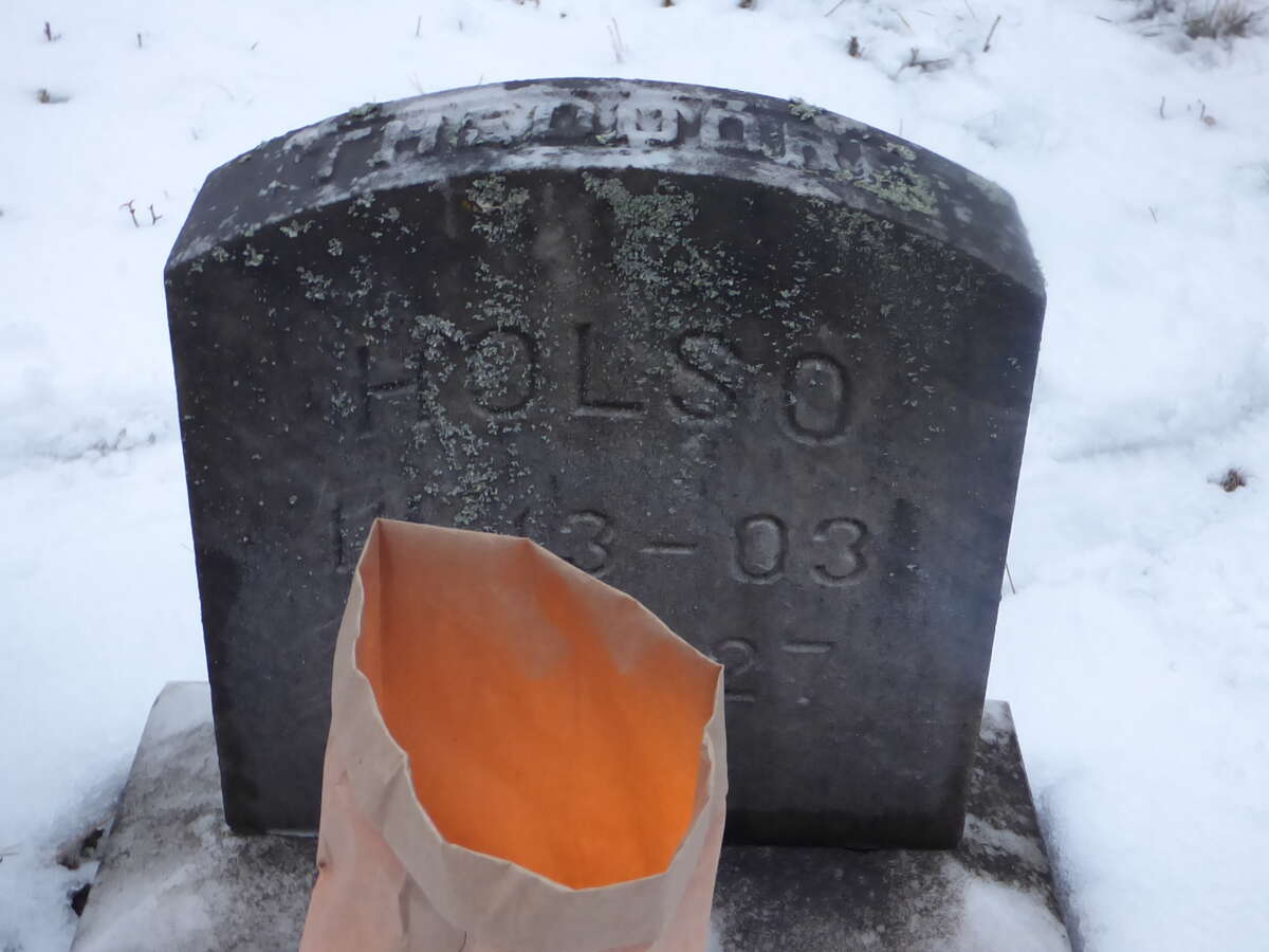 Winter Solstice observance held at Kaleva cemetery