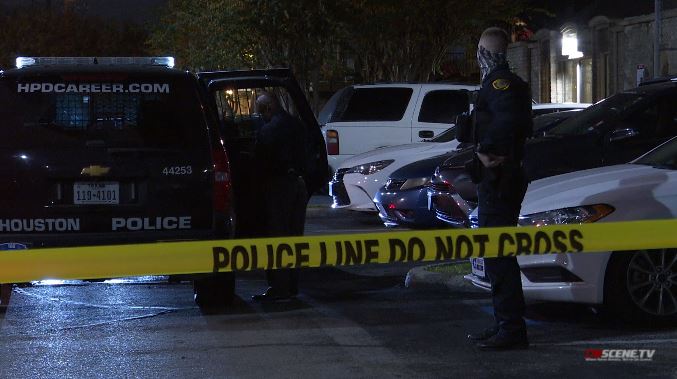 Hpd Man Woman Dead In Murder Suicide Outside West Houston Apartments