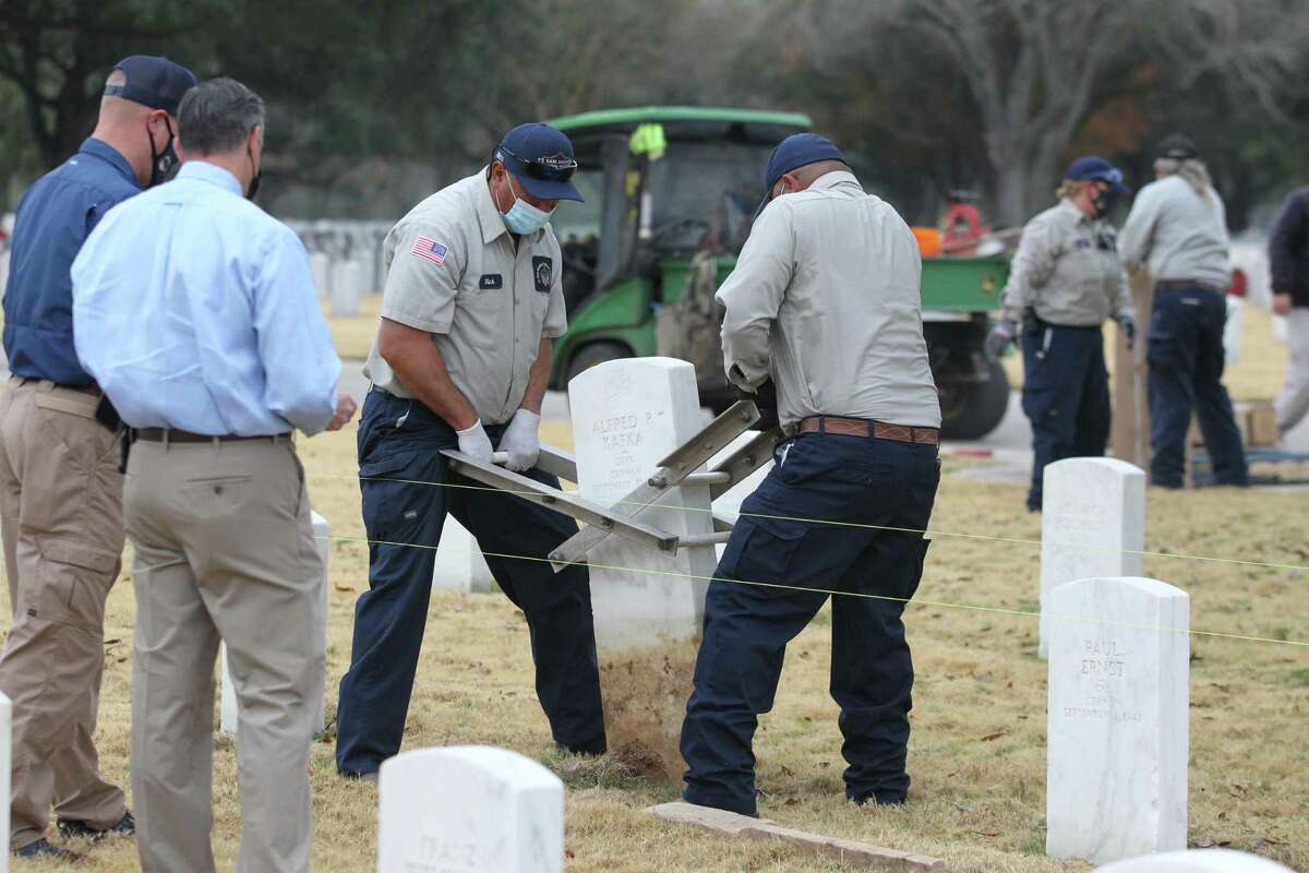 Nazi headstones removed at Fort Sam Houston National Cemetery in San