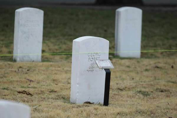 Nazi headstones removed at Fort Sam Houston National Cemetery in San ...