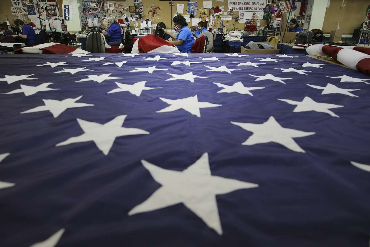 LIVING LARGE Each Dixie Flag co flag is 312-square-feet, according to the Express-News.