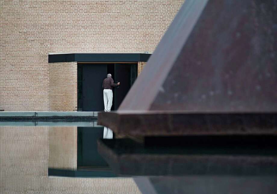 Vistors to the the Rothko Chapel in Houston after it had reopened following renovations on Thursday, Sept. 24, 2020. Photo: Elizabeth Conley Staff Photographer / © 2020 Houston Chronicle