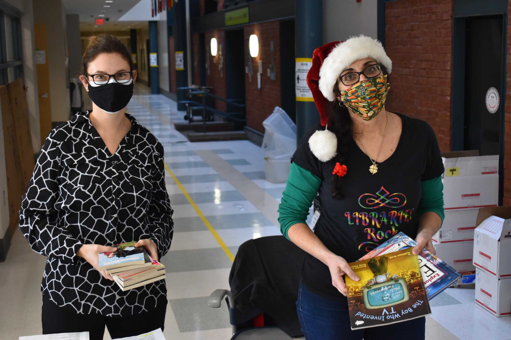 'A world-class family': New Haven school offers holiday joy during pandemic - Vimarsana News