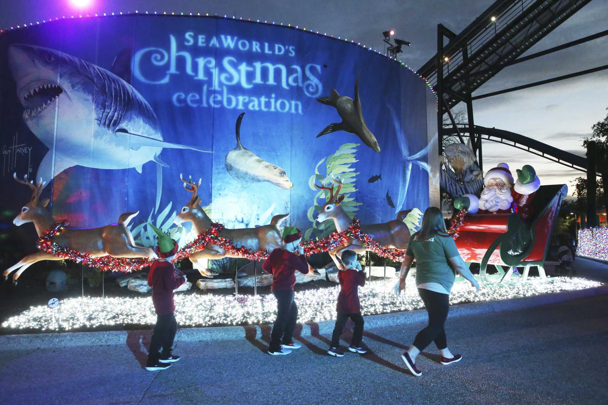 Looking To Recover Seaworld San Antonio Staying Open Through Winter