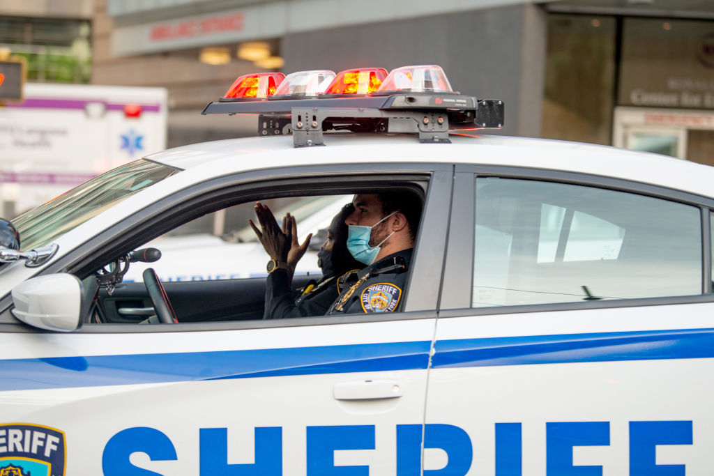 NYC sheriffs enforcing city's traveler quarantine