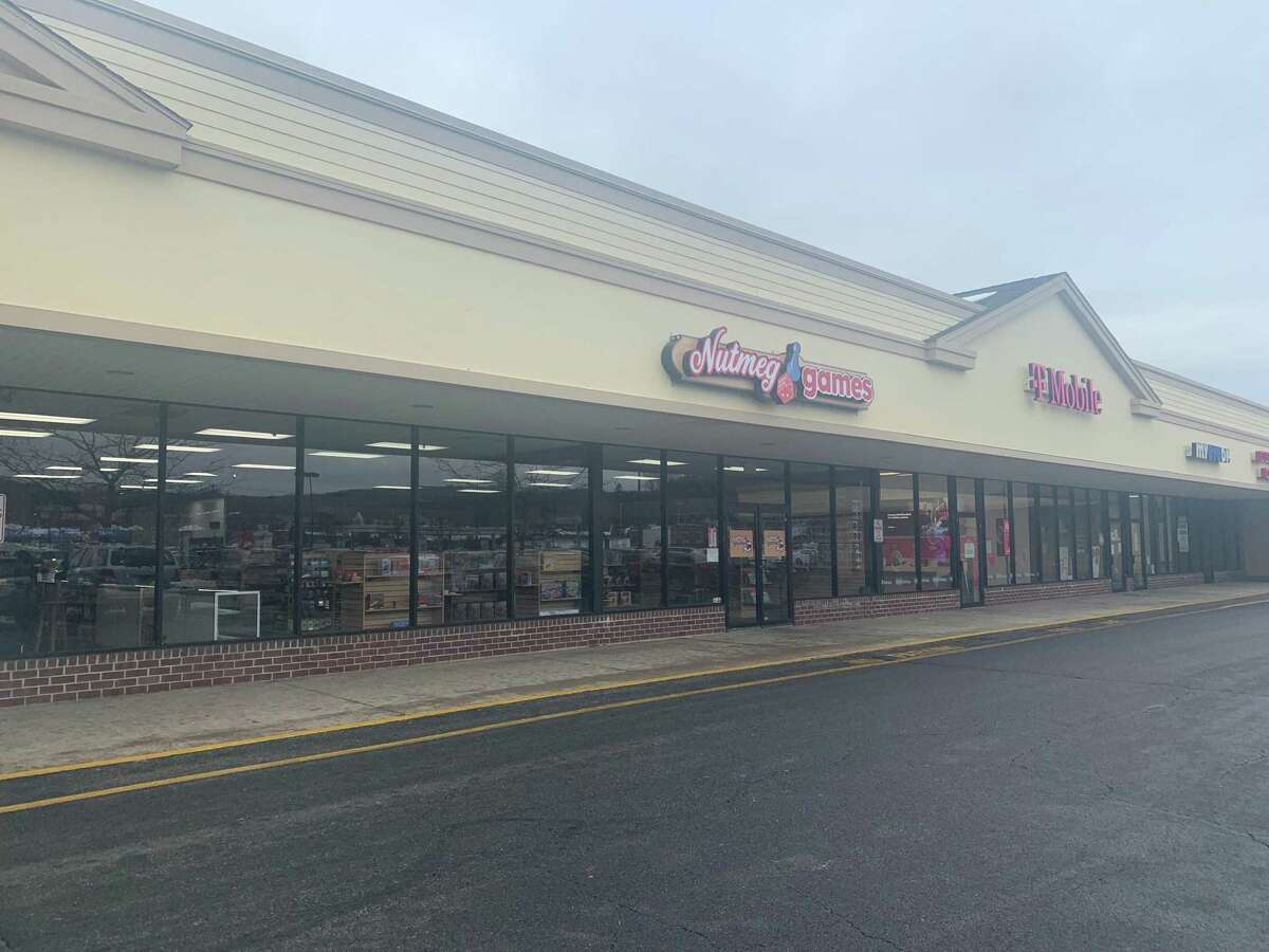 New Milford business owner hopes to get people to 'unplug from the digital world and play face