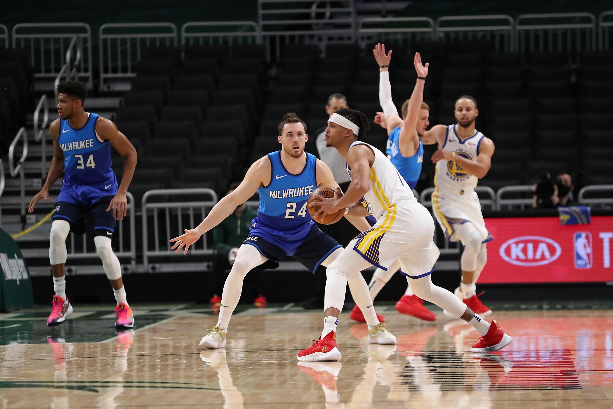 Mychel Thompson scores 24 points in Game 1 of NBA D-League Finals 