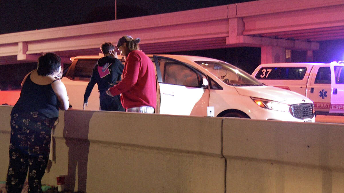 Street racers may have caused an 8-car pileup on the Northwest Side on Sunday night, San Antonio police said.