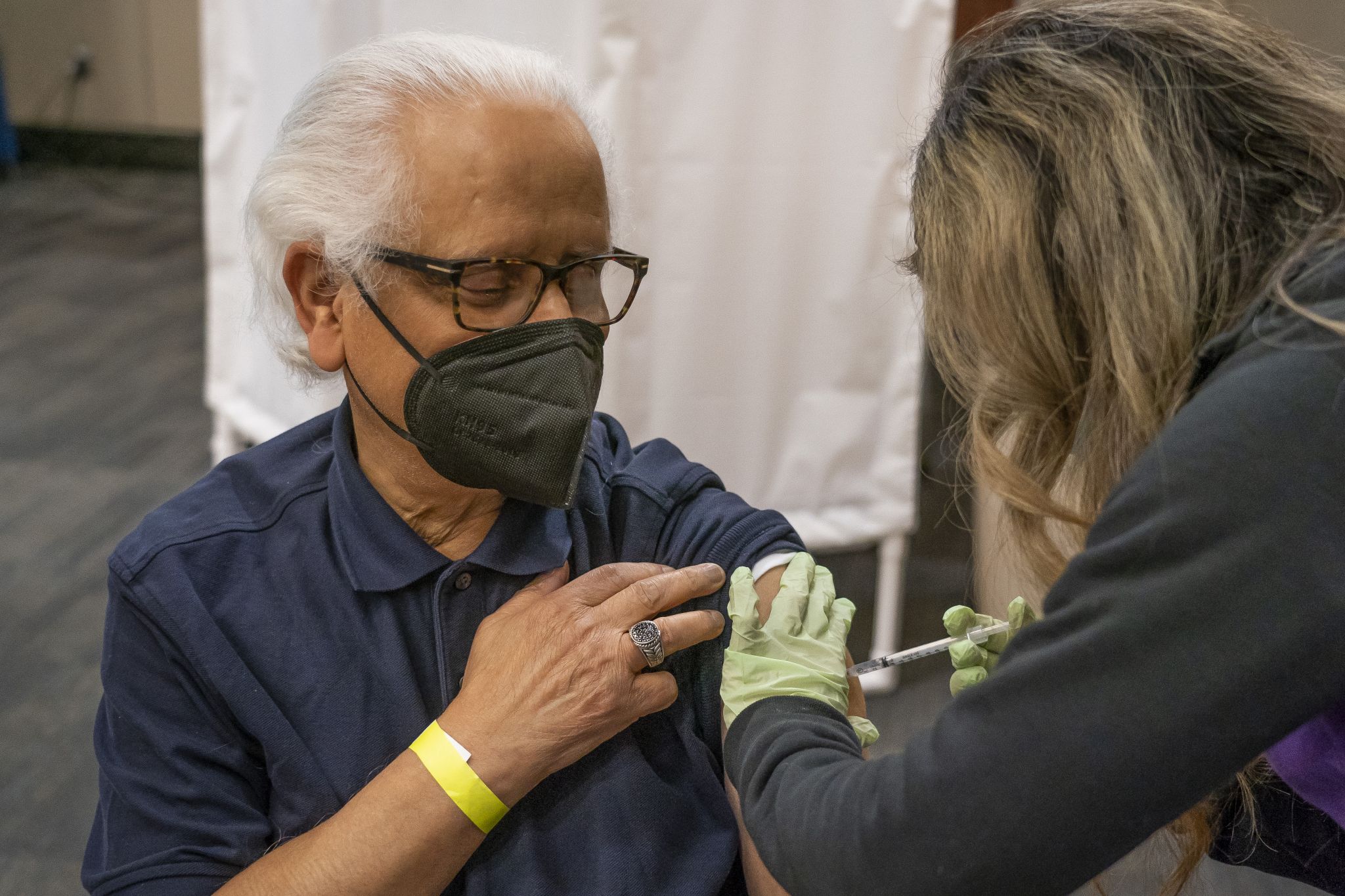 Seniors begin receiving long-sought COVID-19 vaccines in Houston