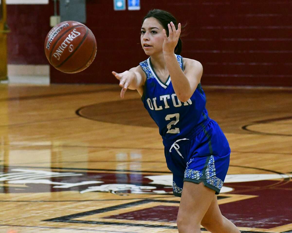 Olton picked up a pair of wins in a sweep of Tulia in non-district high school basketball games on Tuesday at Tulia. The Fillies overcame the Lady Hornets 68-64 in overtime and the Mustangs topped the Hornets 67-52.