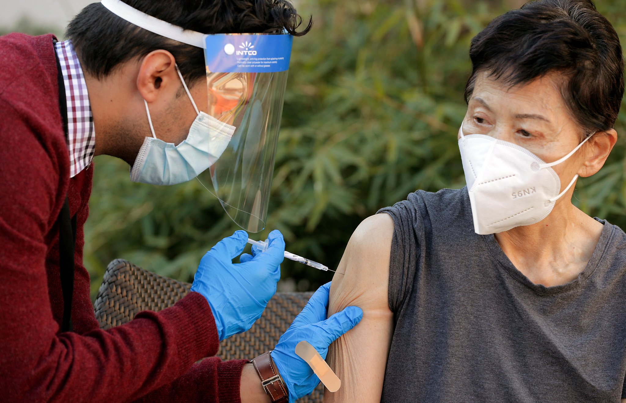 New highly contagious coronavirus strain arrives in California, as the state passes 25,000 deaths