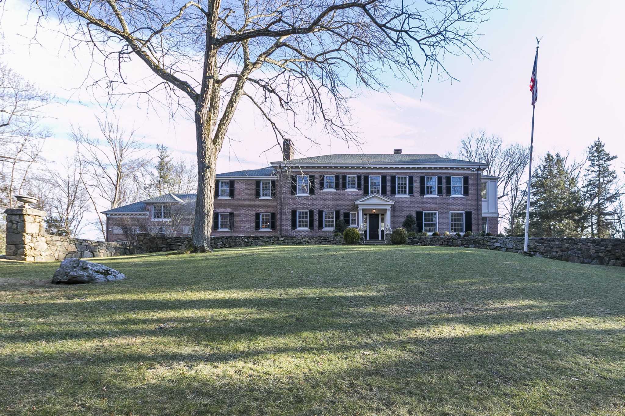 Renovated colonial / $2.950 million - Vimarsana News