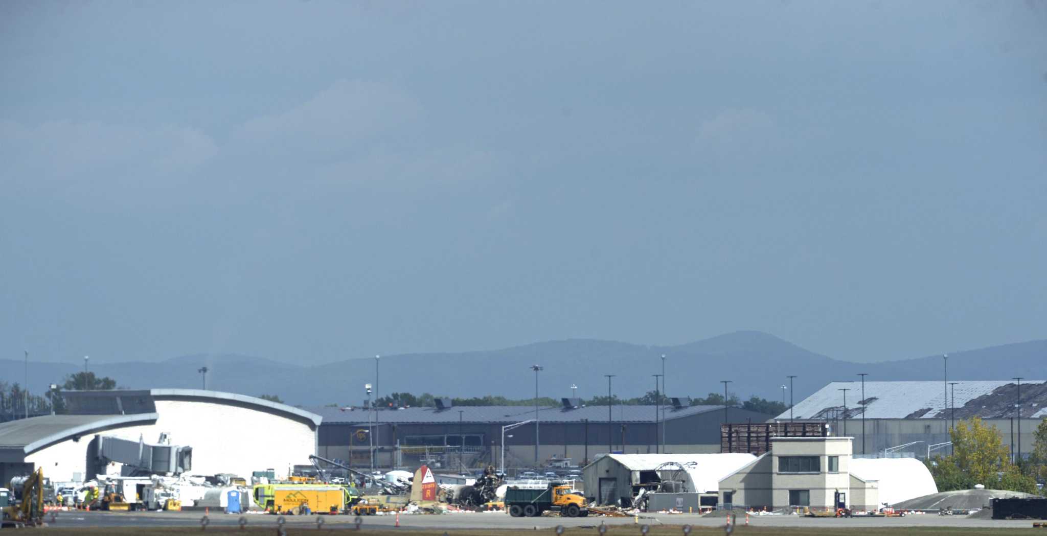 'Not something you find in the book': Pilot details emergency landing at Bradley - Vimarsana News