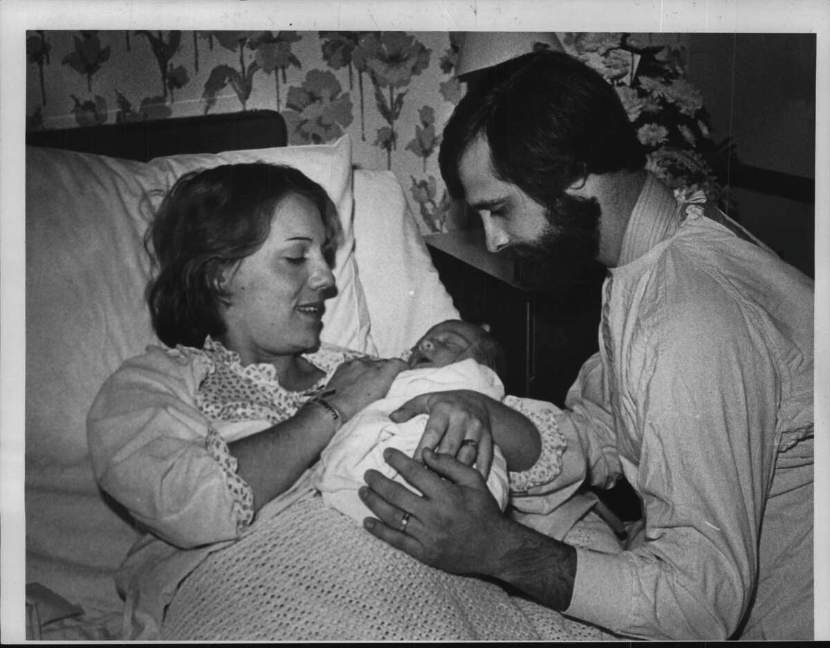 Michelle & Michael Zotta & son Michael, Jr., Bellevue Hospital, New York City. January 1, 1980 (Raymond B. Summers/Times Union Archive)