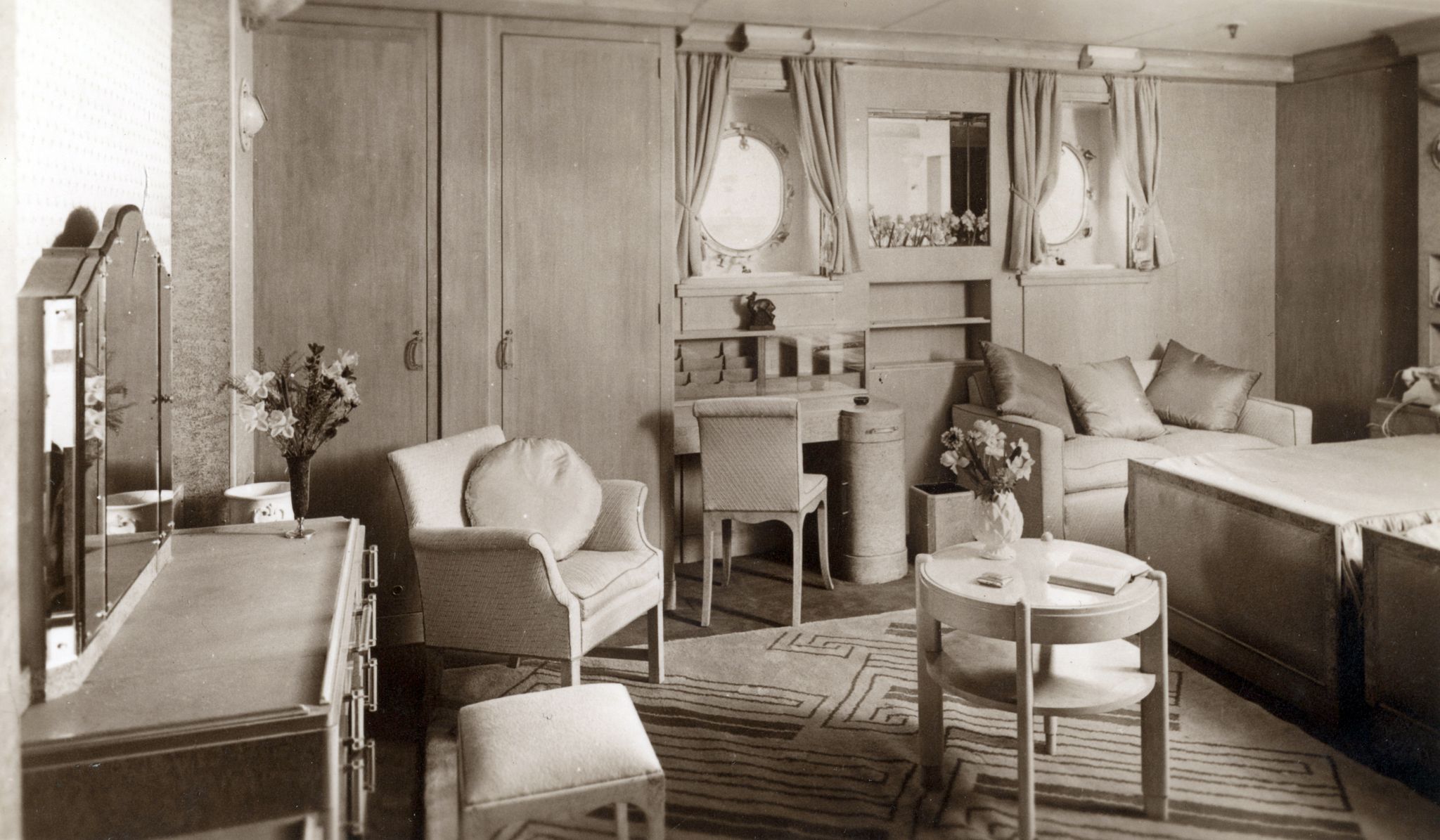 Queen Mary Haunted Room B340