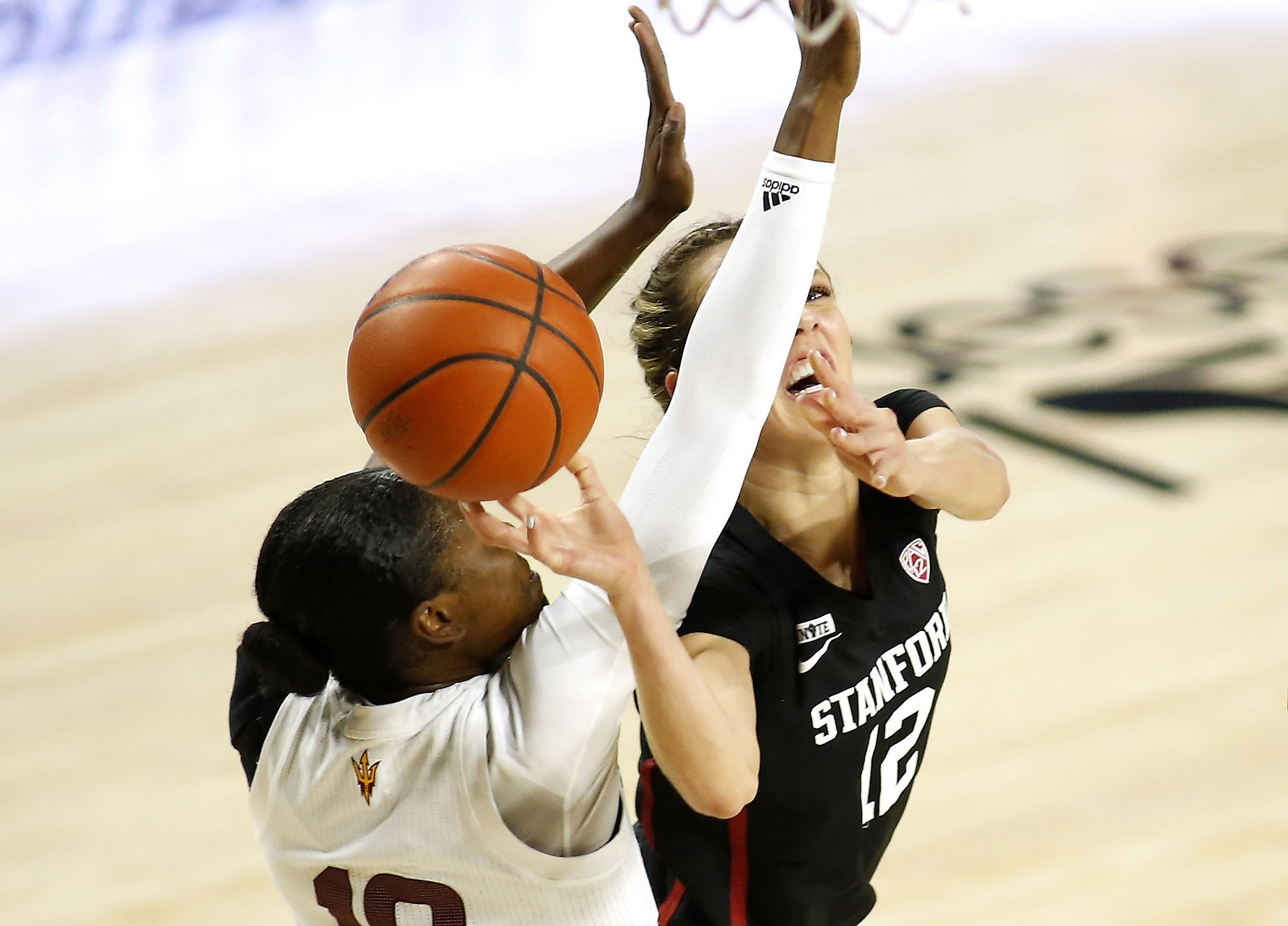 No. 1 Stanford women top Arizona State