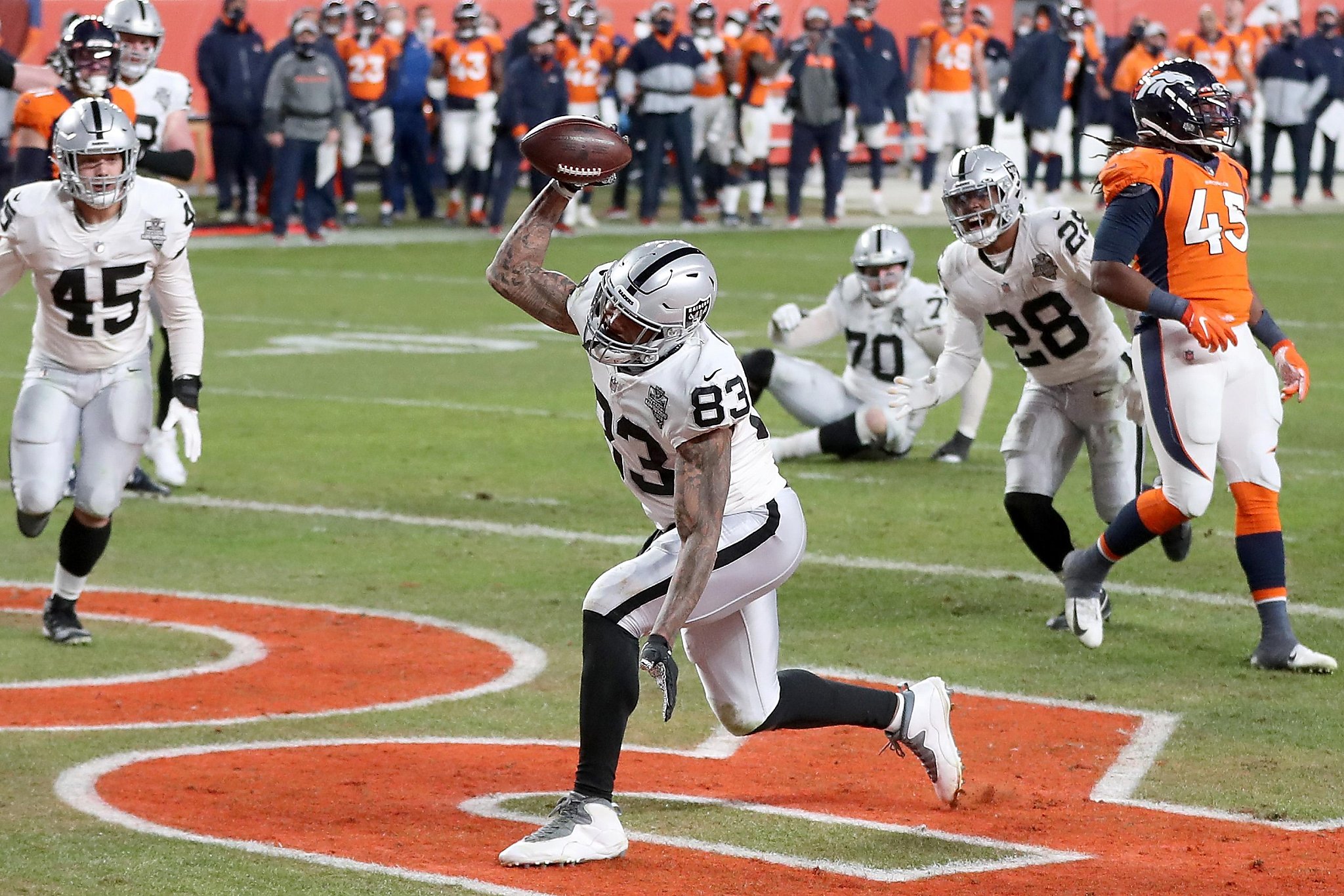 Jon Gruden’s gamble pays off as Raiders beat Broncos