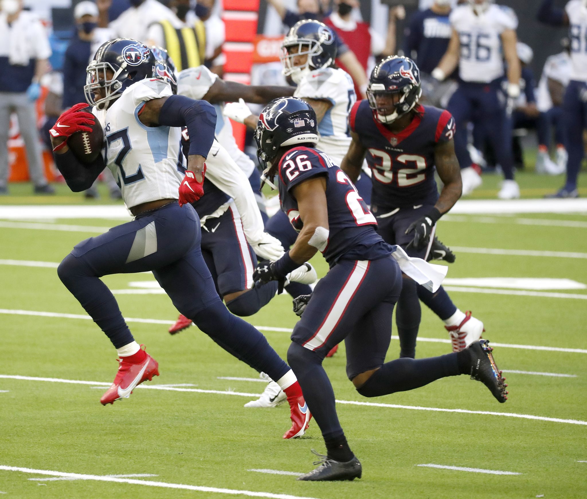 Titans quarterback Ryan Tannehill is out vs. Texans; rookie Malik Willis to  start - The Boston Globe