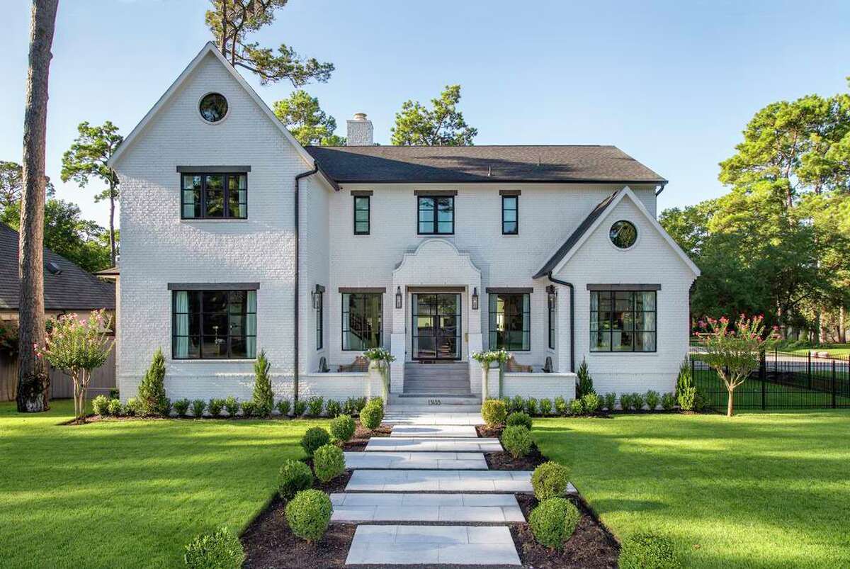 1. Contemporary style: Homeowners are opting for more transitional and contemporary homes, such as this one in the Gaywood neighborhood on Houston's west side.