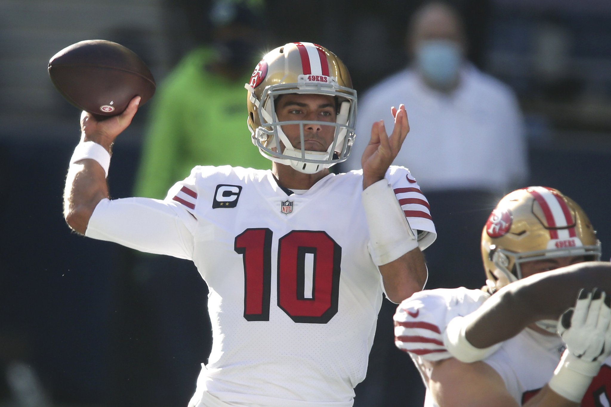 Are the 49ers sending signals to the Patriots in a Jimmy Garoppolo exchange?