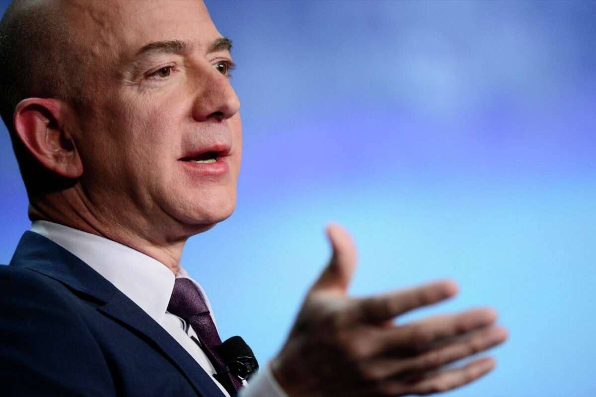 Jeff Bezos Was the Millionaire Who Made the Largest Charitable Donation ...