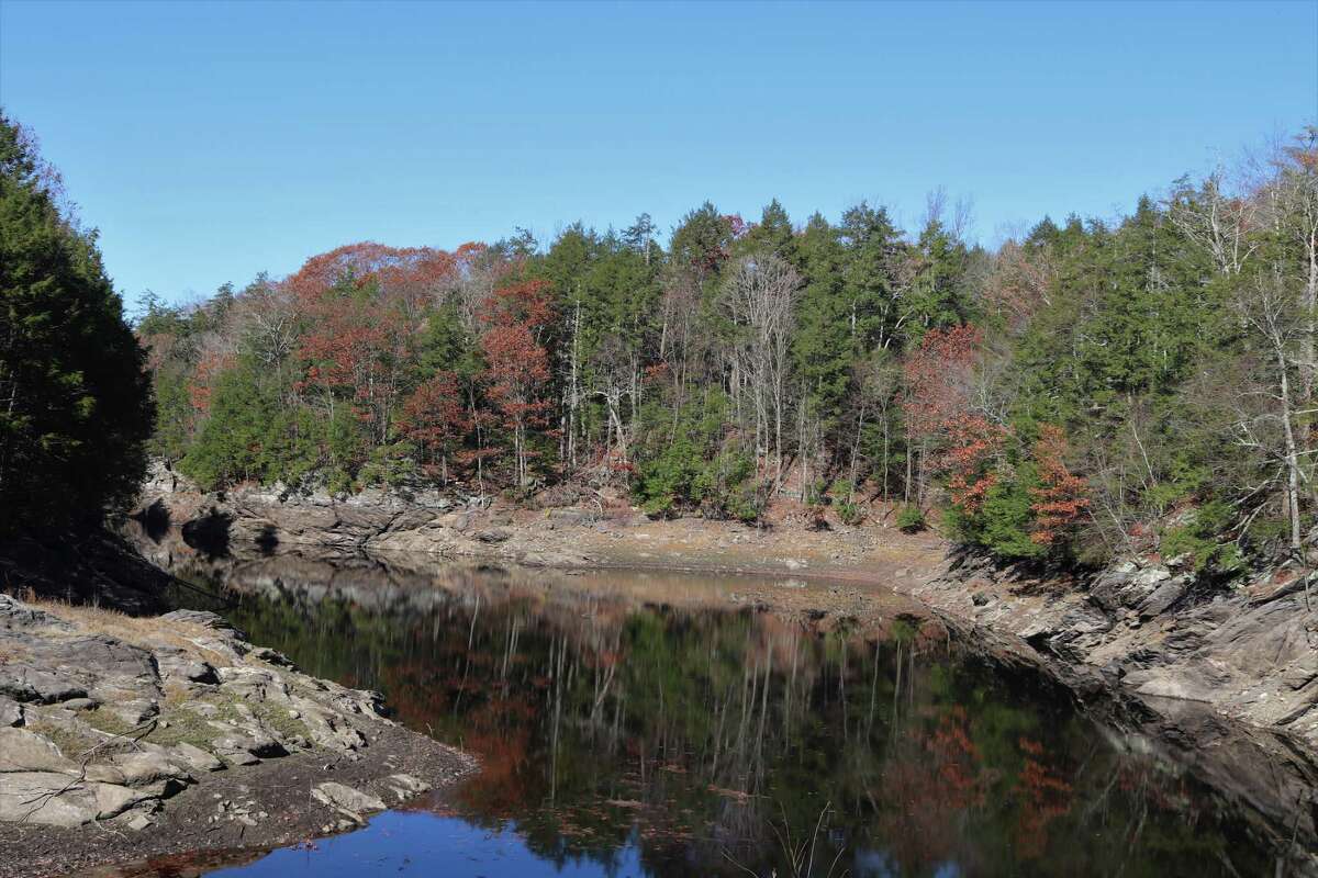 Take a stroll with a view along the Saugatuck and Aspetuck trails