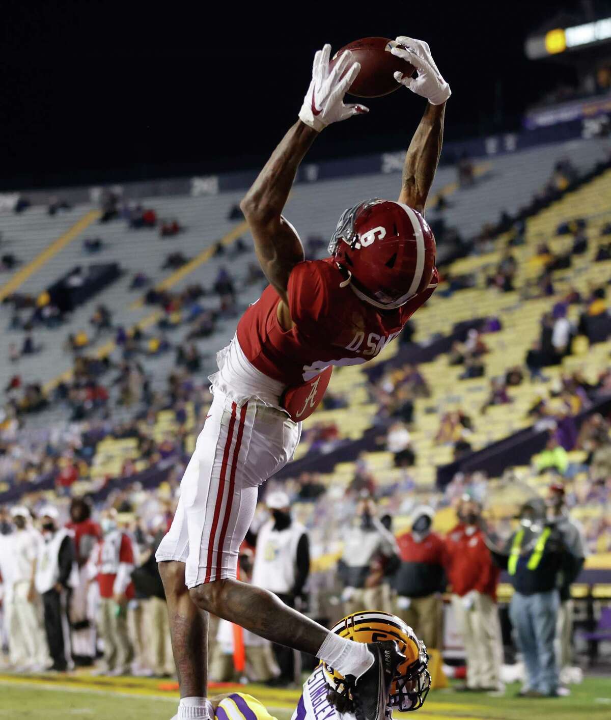 Jeff Jacobs: Walter Camp Player Of Year DeVonta Smith A (hair) Cut ...