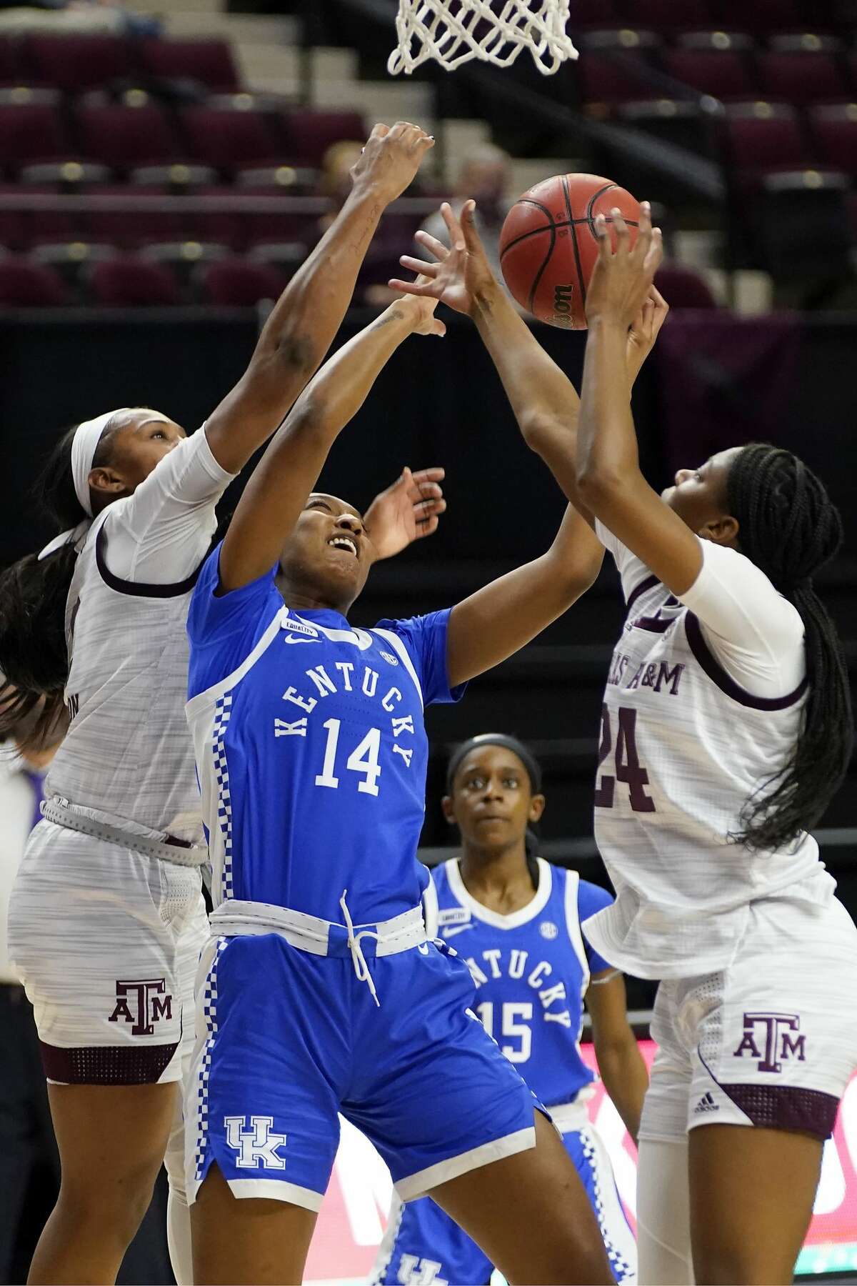 Texas A&M women drop Kentucky in top 10 showdown