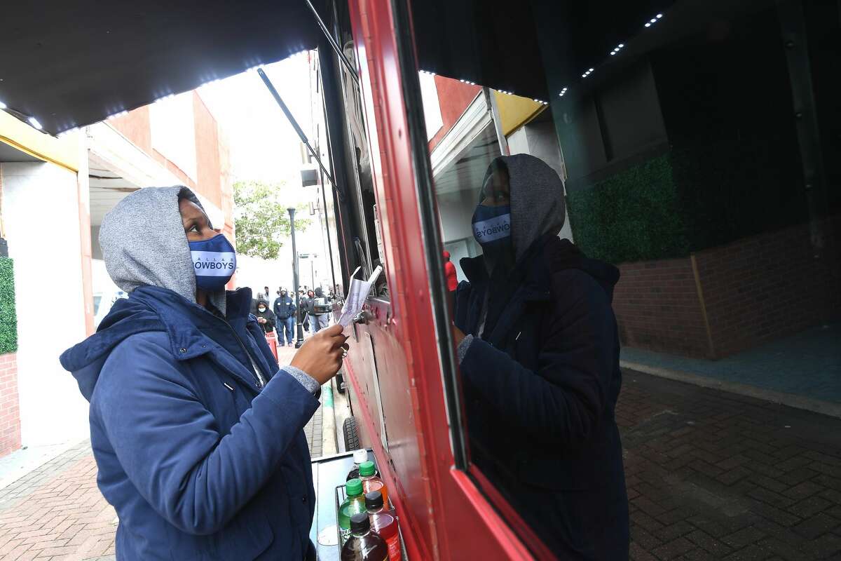 Turkey Leg Hut brings famed fare to Beaumont