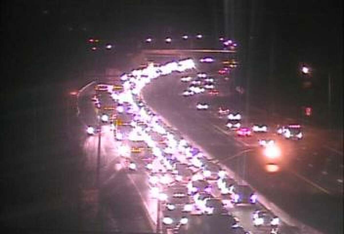Two Lanes Closed On I 95 South In Norwalk After Crash two-lanes-closed-on-i-95-south-in-norwalk-after-crash