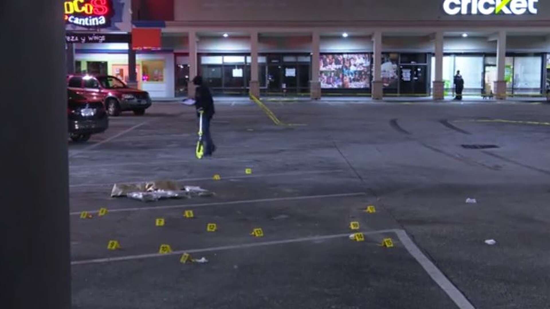 Man shot and killed near southwest Houston sports bar