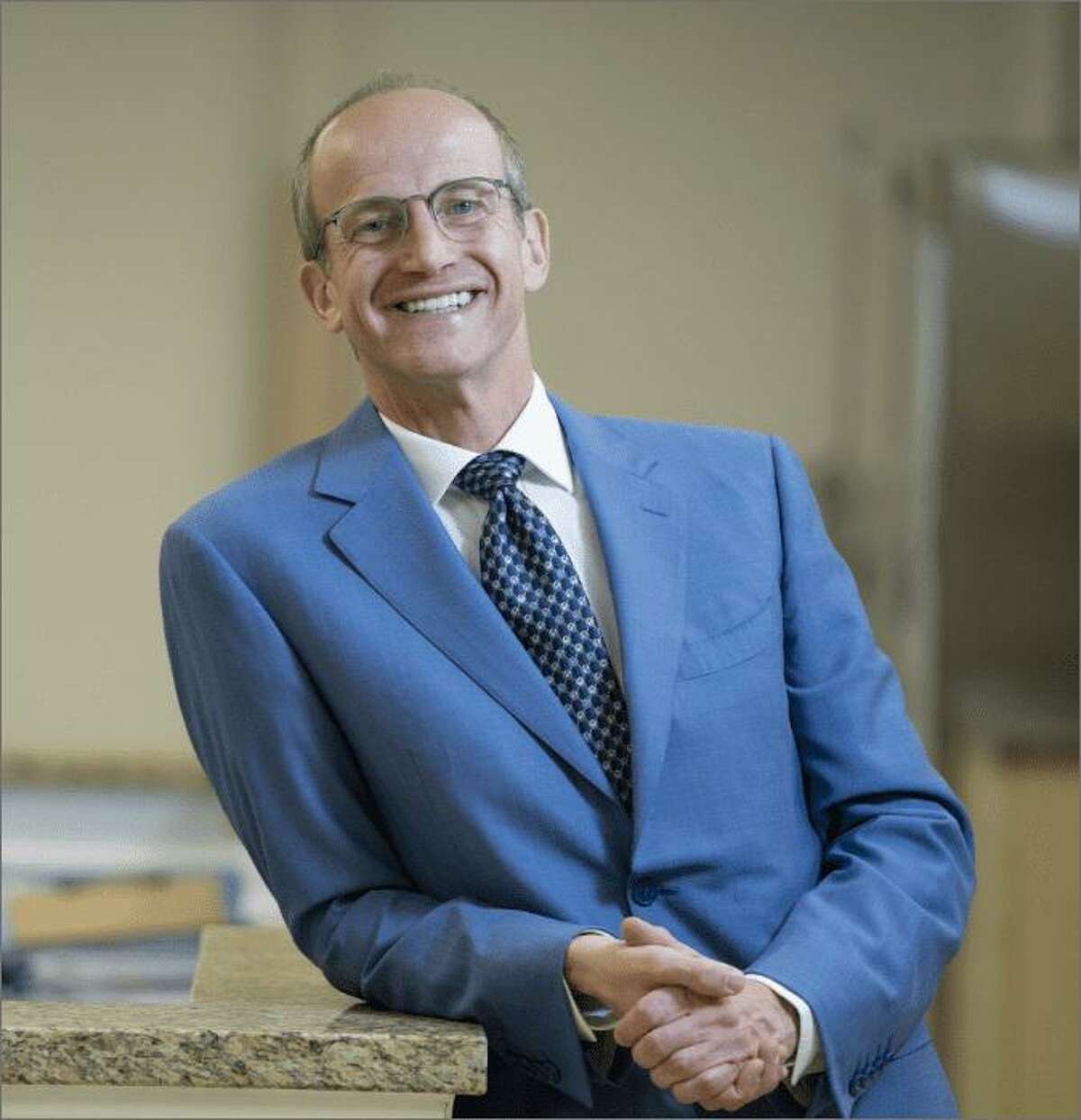Dr. Michael Hochman