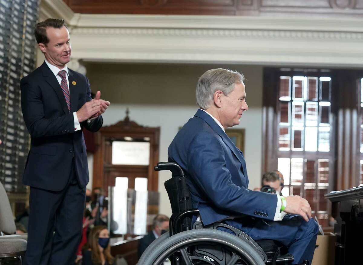 In the middle of a pandemic and tense transition of presidential power, Texas Gov. Greg Abbott Abbott made a promise to keep to-go sales of alcohol in the state during his opening remarks to the house on Tuesday, the first day of the 2021 legislative session.