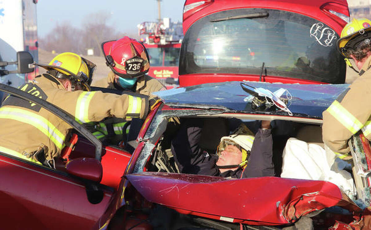 One hurt in East Alton