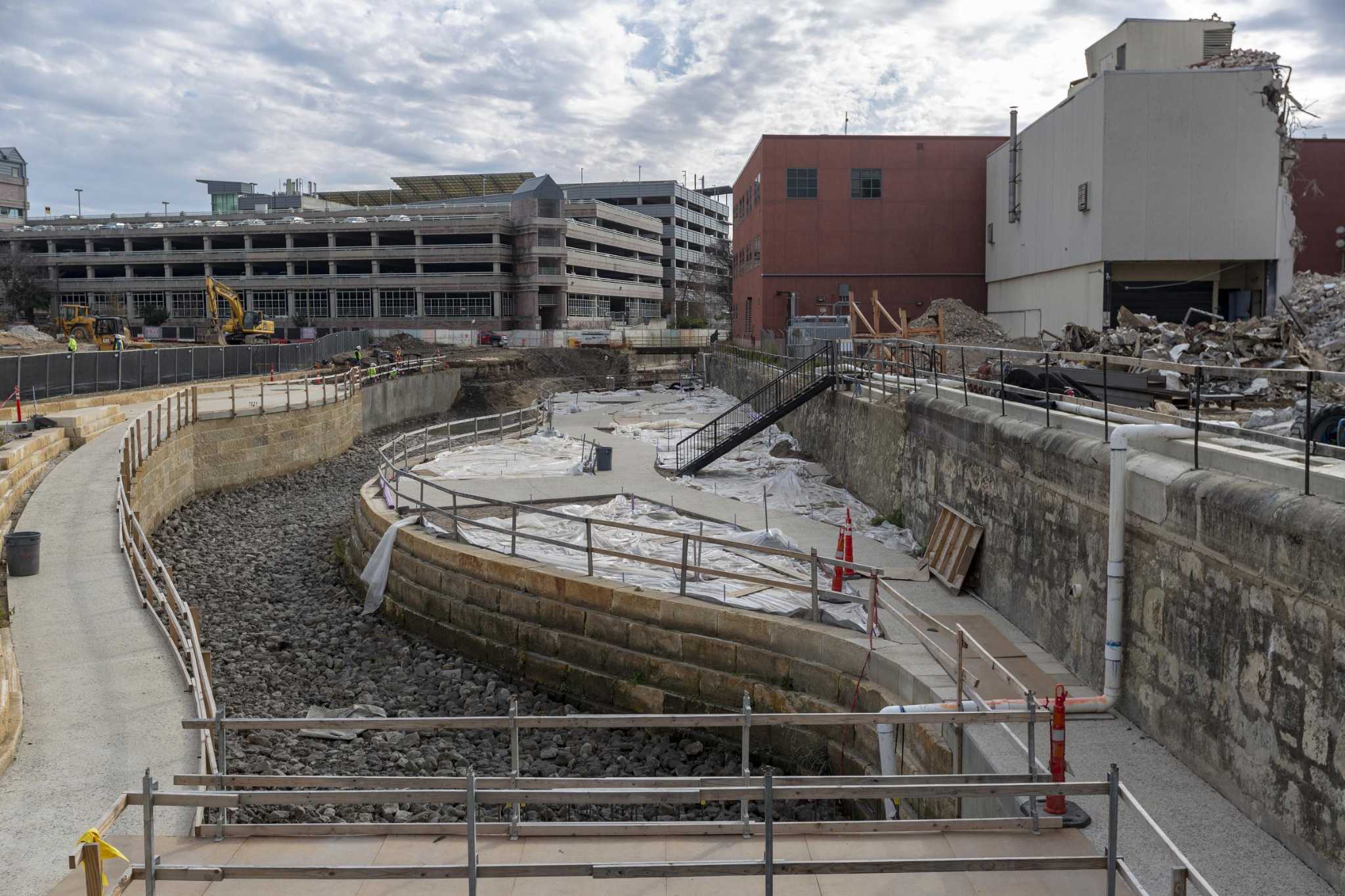 With San Pedro Creek's restoration underway, San Antonio developers are snapping up property around it - Vimarsana News