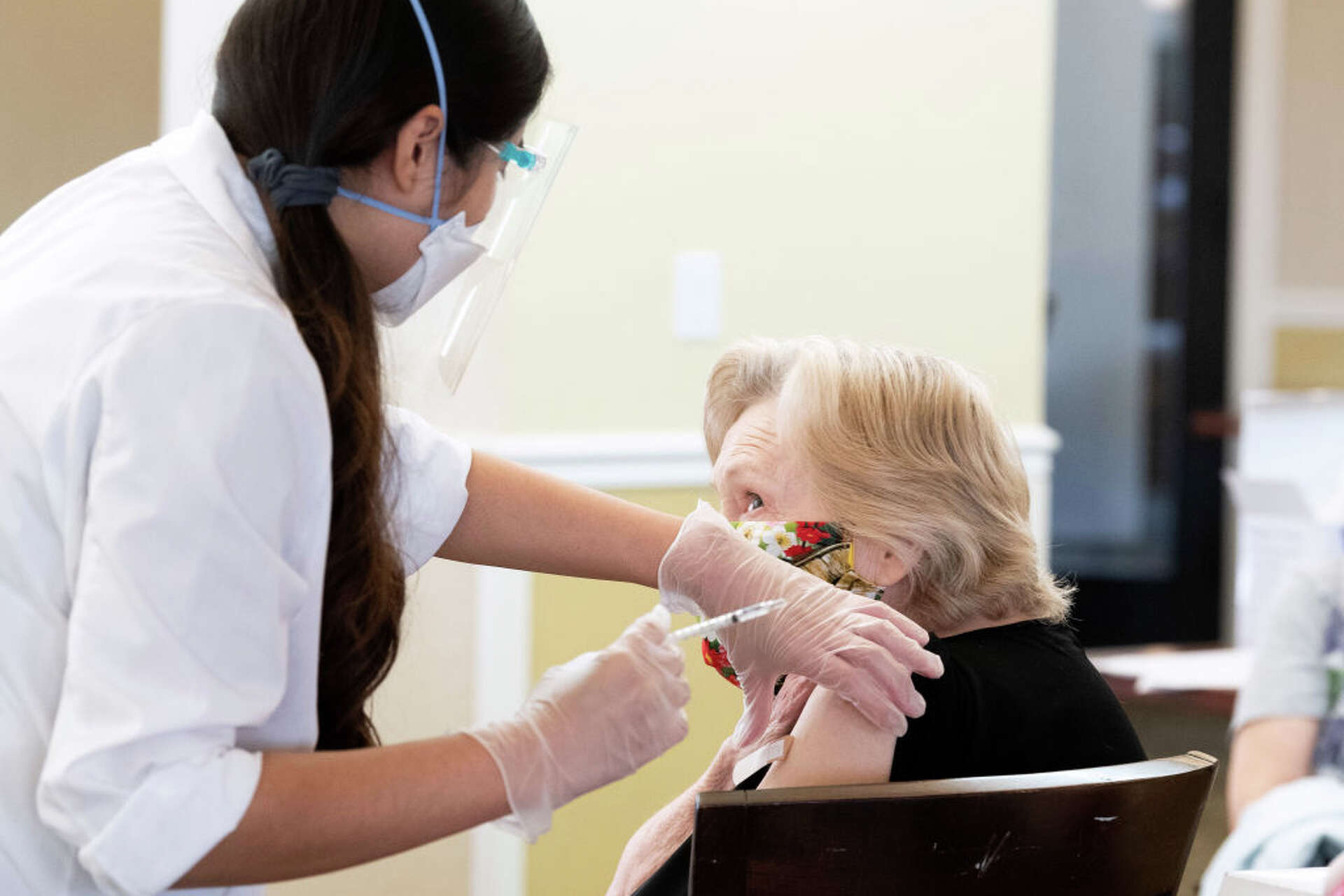 California starts vaccinating those 65 and older: Where to get a shot