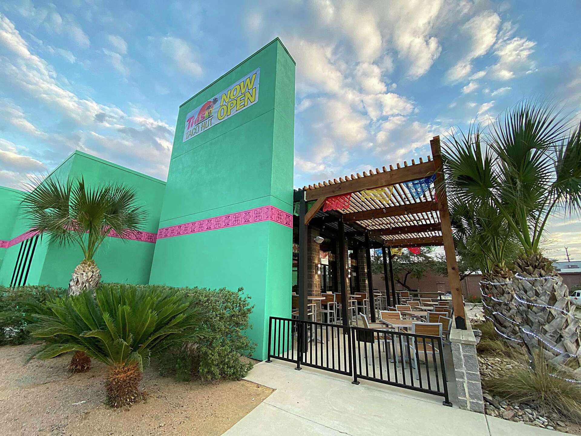 Tia's Taco Hut offers 99-cent enchiladas for grand opening