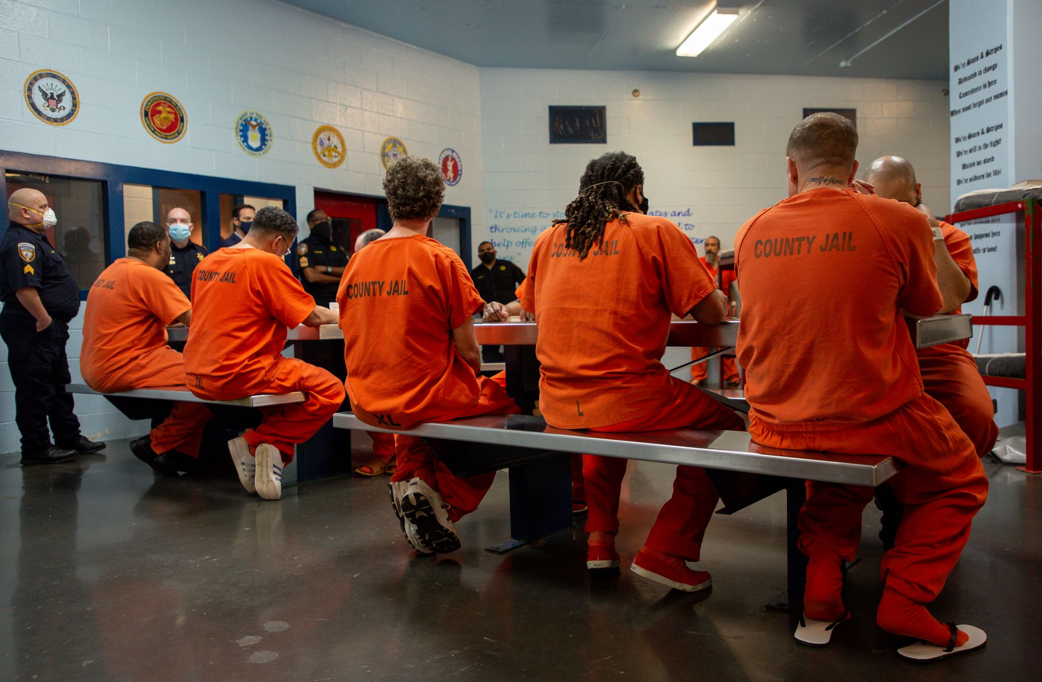 Report Harris County Jail Population Nears Capacity Many Inmates 