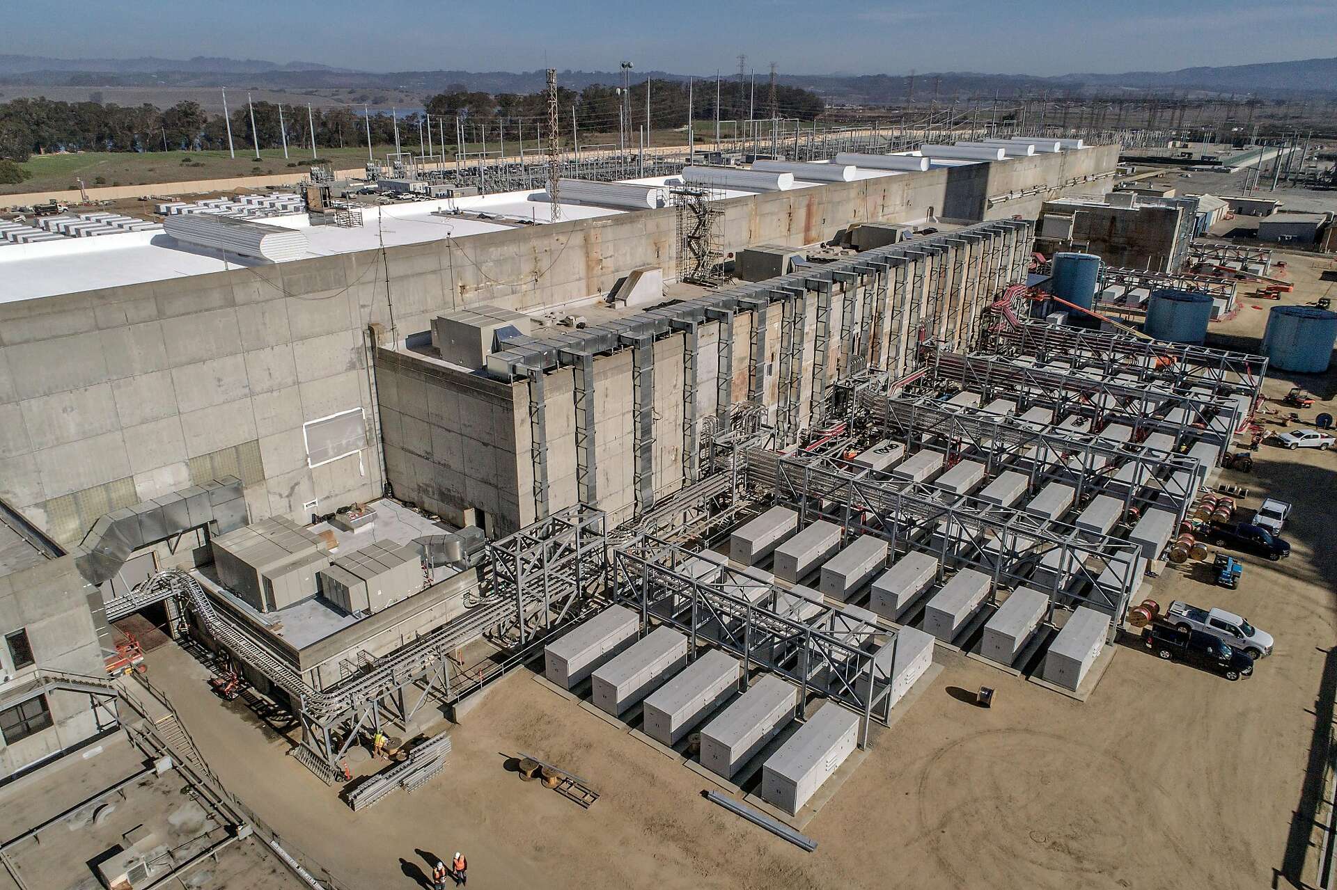 Monterey Bay power plant now a record-breaking battery project to ward off  blackouts