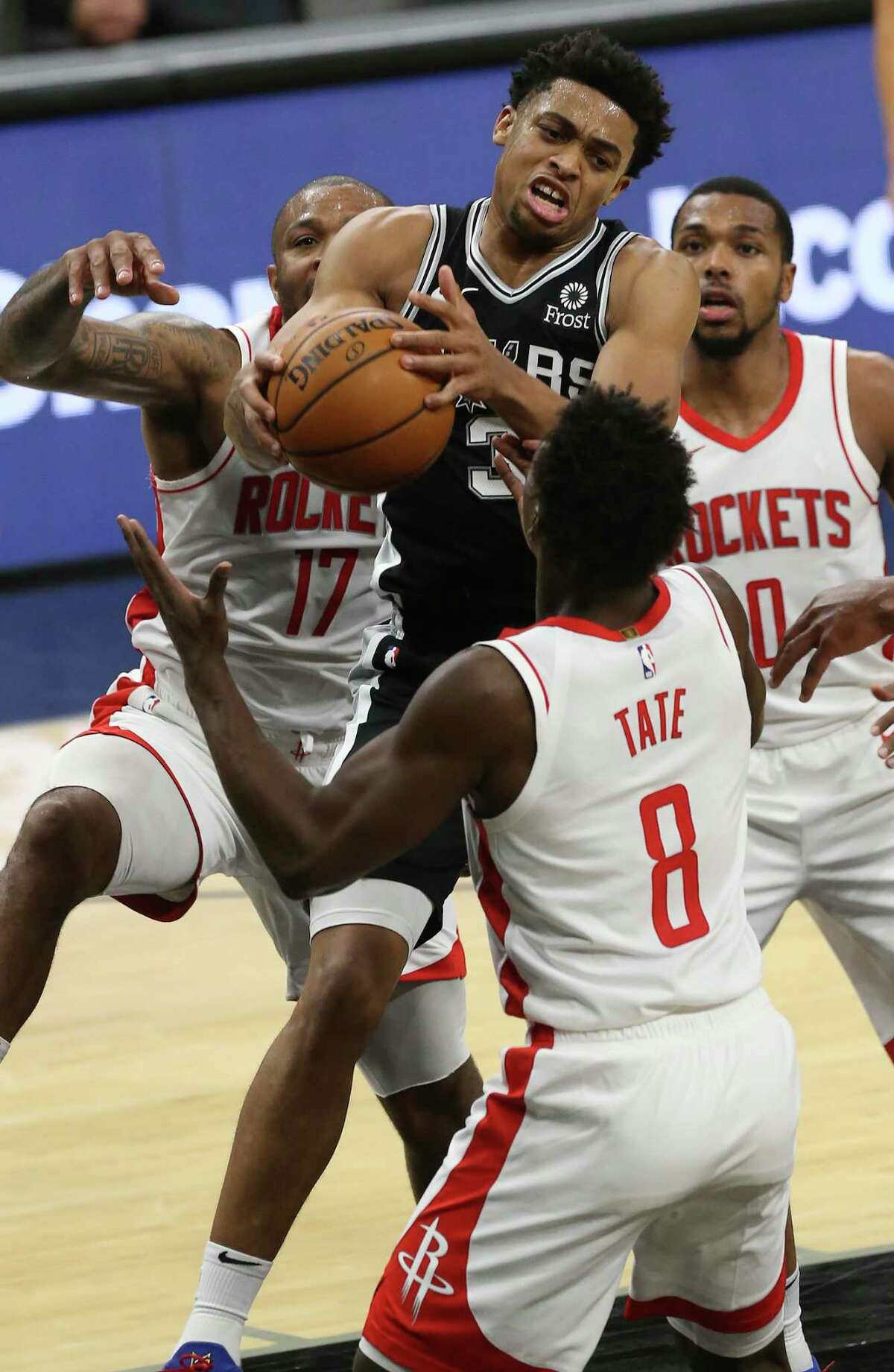 Finger As Keldon Johnson improves, so does the Spurs' Kawhi trade haul