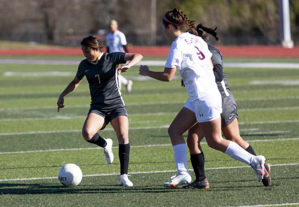 SOCCER ROUNDUP: Magnolia girls top Conroe; Montgomery gets first victory