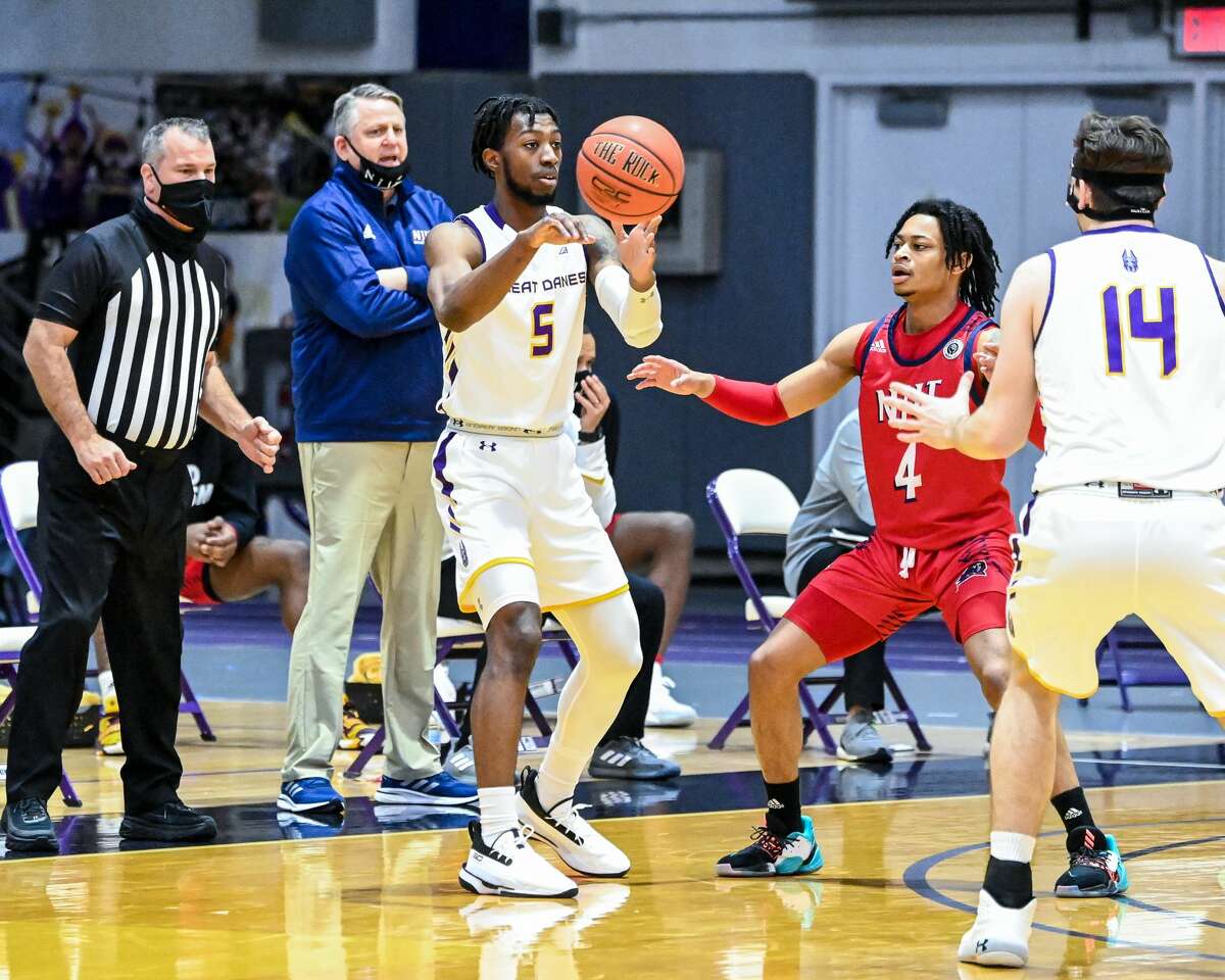 UAlbany hopes small foundation can build long postseason