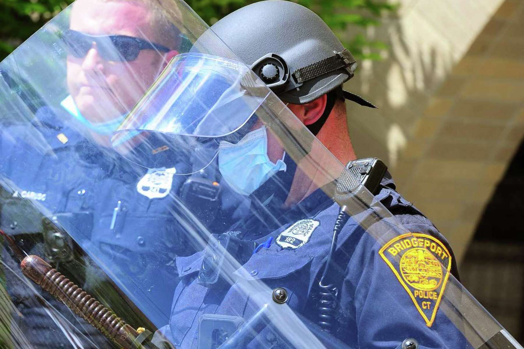 Experts: Many CT police officers keep certification even after being fired