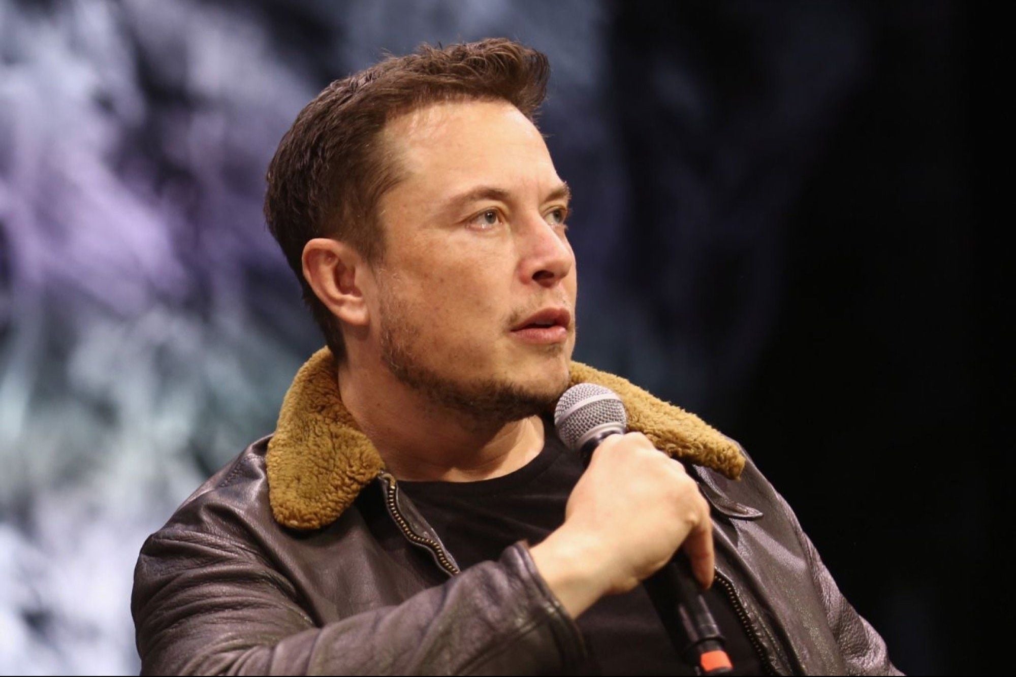 Elon Musk is responding to a request from a tweeter who sent him the same message 154 times
