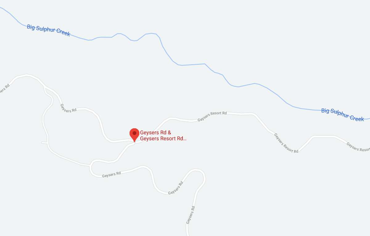A small vegetation fire broke out in Sonoma County Monday night after 9 p.m. amid unseasonably warm weather and high offshore winds.