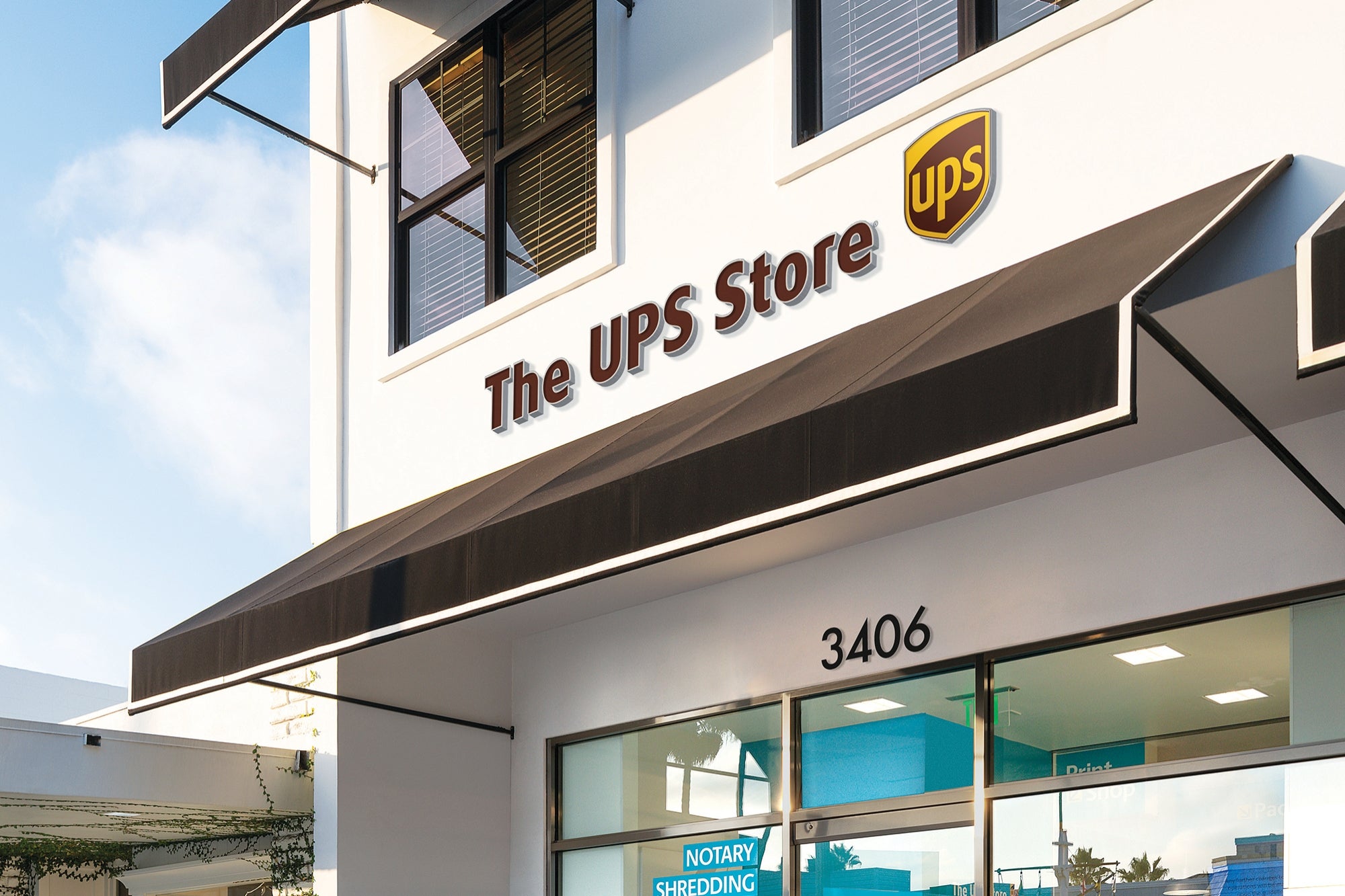 3 on the Franchise 500 The UPS Store Keeps Business Moving