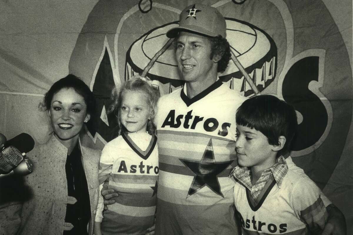 Don Sutton poses with wife Patricia, daughter Staci Renee, 6; and son Daron Gregory, 11, after signing with the Astros in 1980. Sutton, a Hall of Fame pitcher, died of cancer Tuesday at age 75.