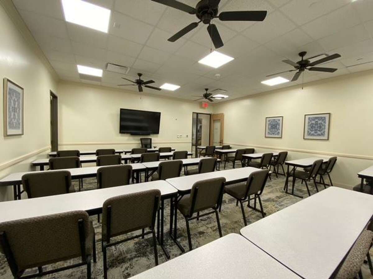 Champions School of Real Estate opens new Spring location