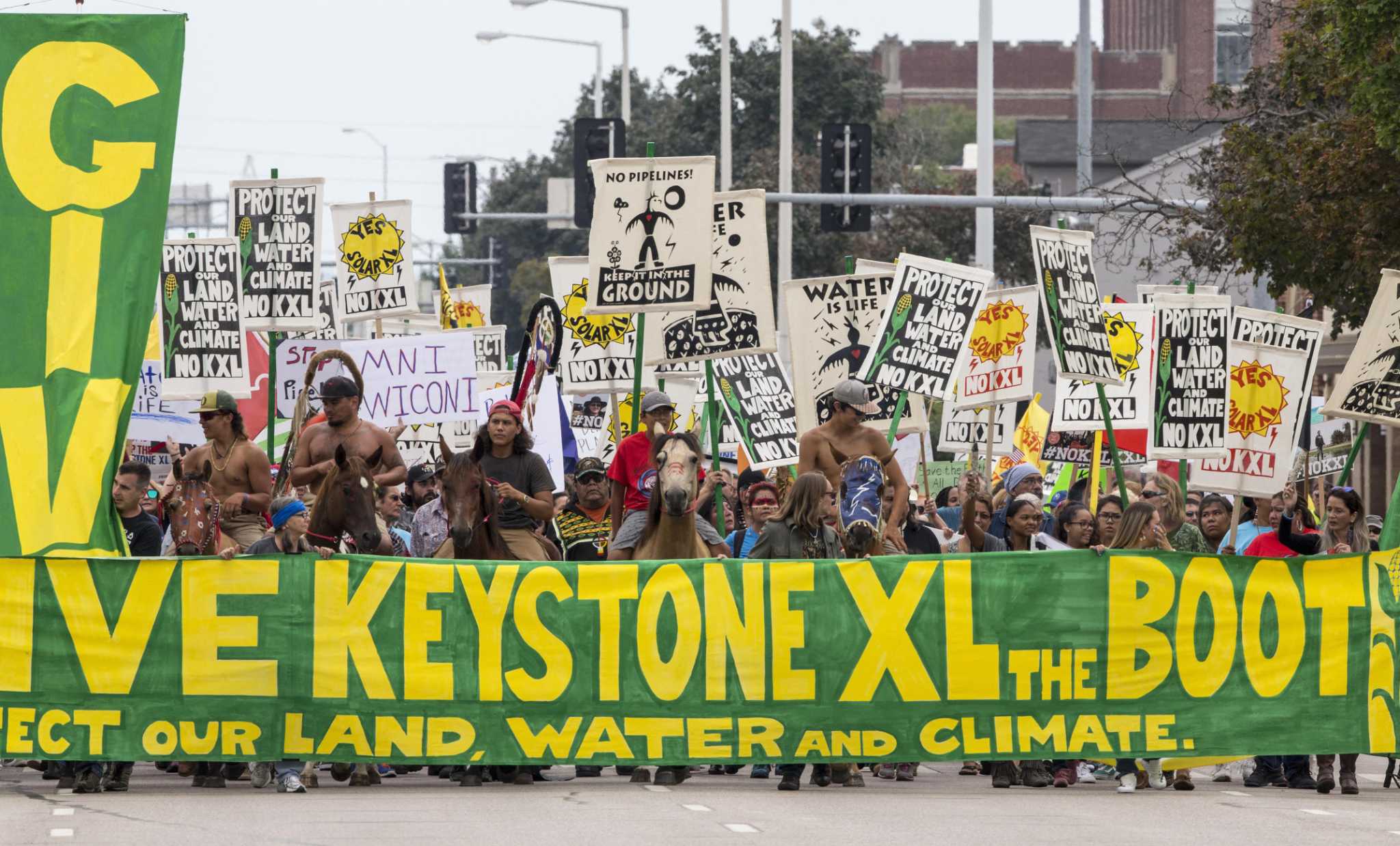Lowry: In killing Keystone, Biden tells Canada to pound sand - Vimarsana News