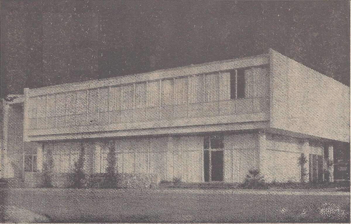 Woodforest Bank building a downtown Conroe landmark of the past, beacon